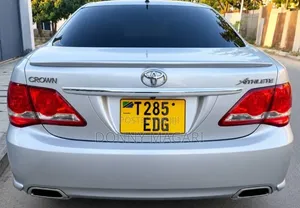 Toyota Crown 2009 Silver