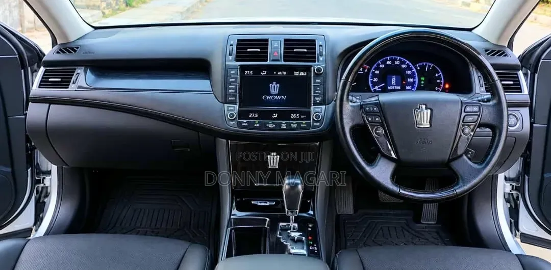 Toyota Crown 2009 Silver