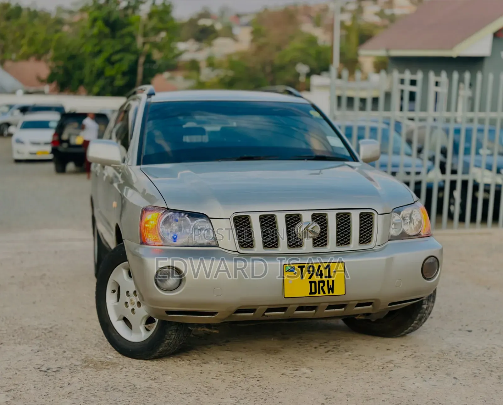 Toyota Kluger 2004 Silver