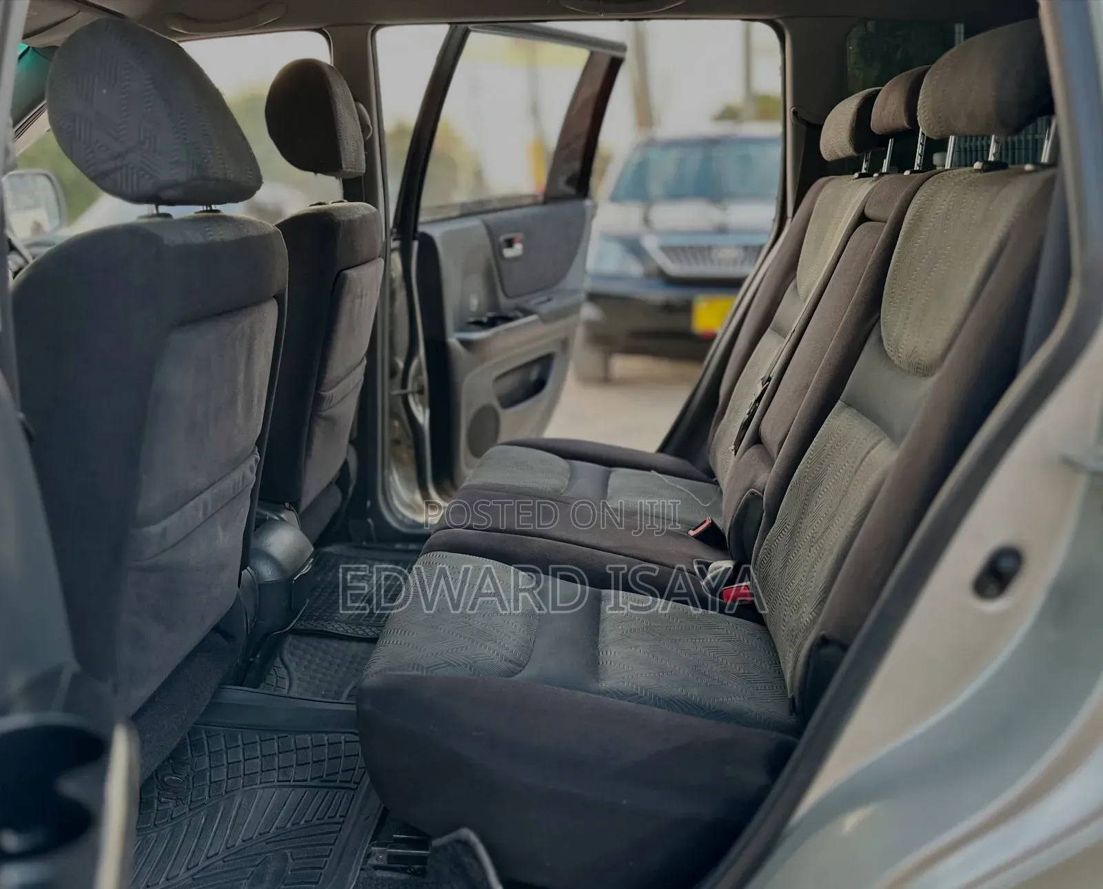 Toyota Kluger 2004 Silver