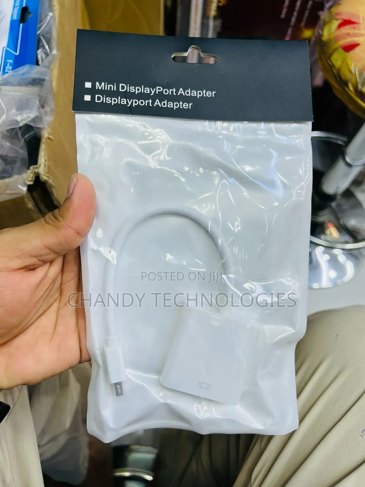 Mini DisplayPort to VGA Adapter Cable