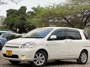 Toyota Raum 2005 White