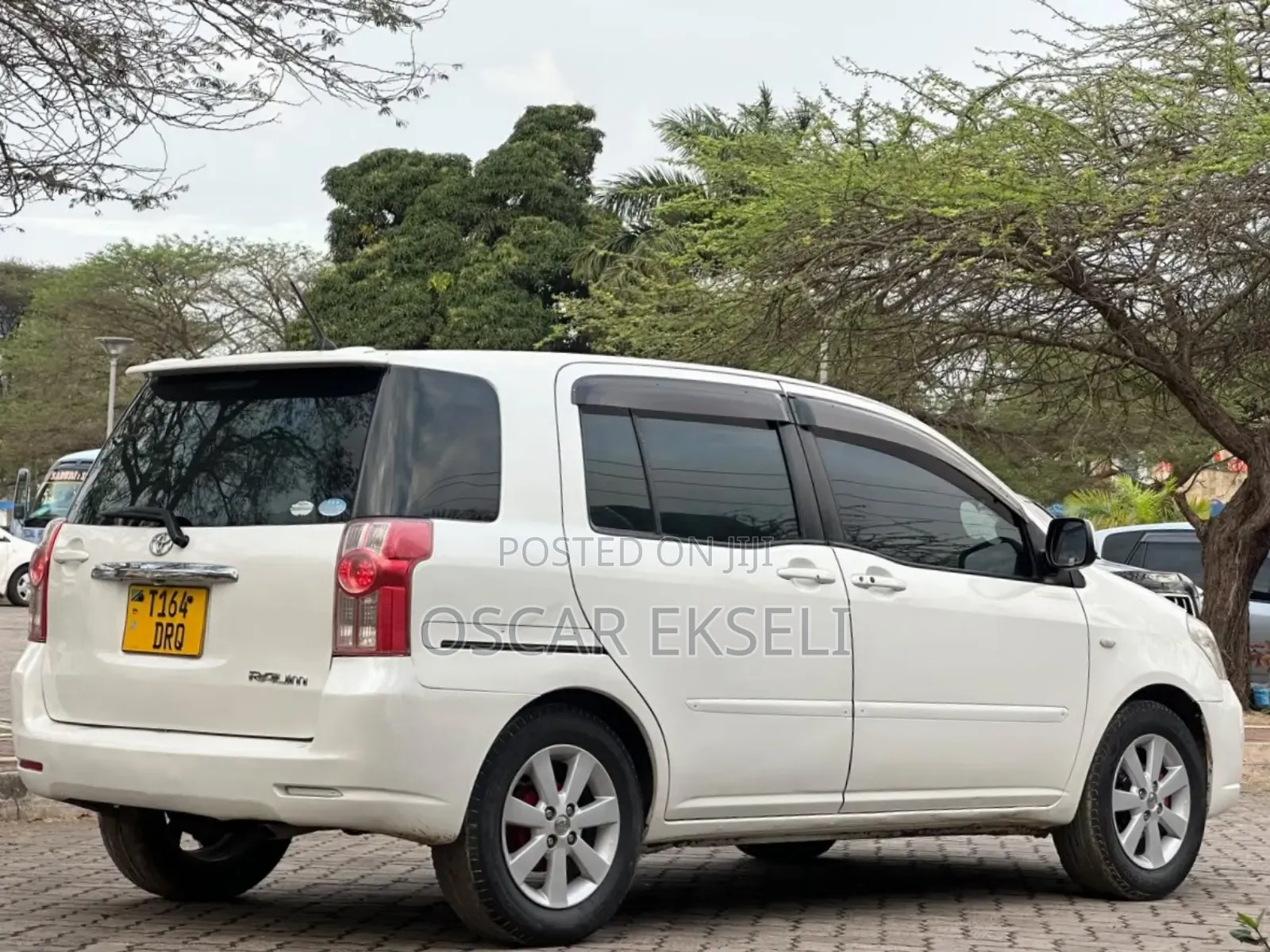 Toyota Raum 2005 White