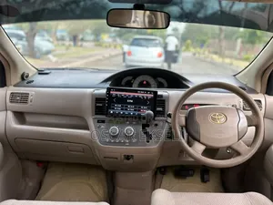 Toyota Raum 2005 White