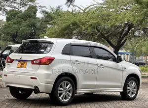 Mitsubishi RVR 2.0 2012 White