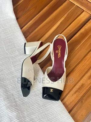 BRAND Chanel Moccasin Quality Women