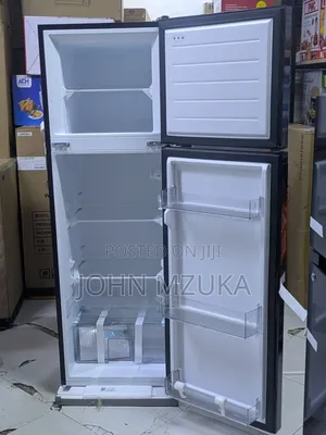 *Midea 173l Fridge Black*
*Bei: 590,000*