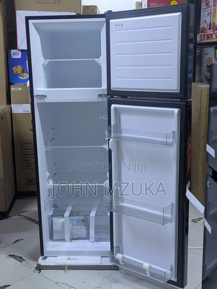 *Midea 173l Fridge Black*
*Bei: 590,000*