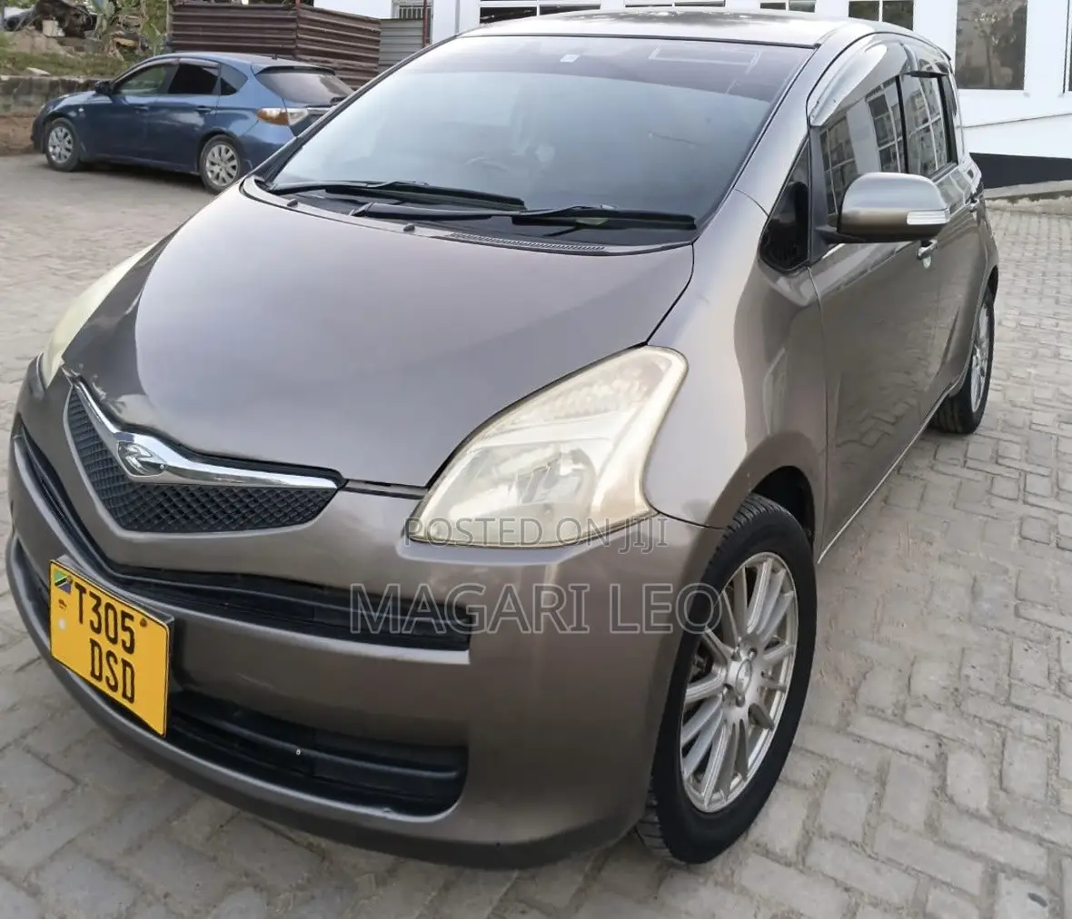 Toyota Ractis 1.5 FWD 2005 Gray