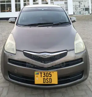 Toyota Ractis 1.5 FWD 2005 Gray