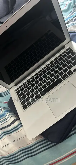 Laptop Apple MacBook Pro 2015 8GB Intel Core i7 SSD 128GB