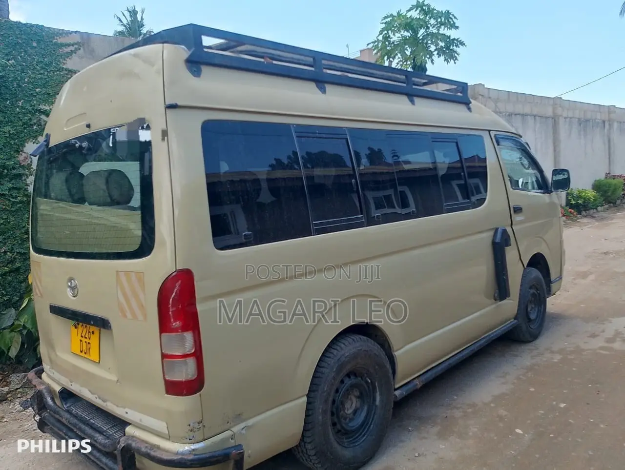 Toyota Quantum 2008 Brown