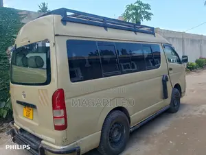 Toyota Quantum 2008 Brown