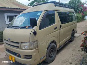 Toyota Quantum 2008 Brown