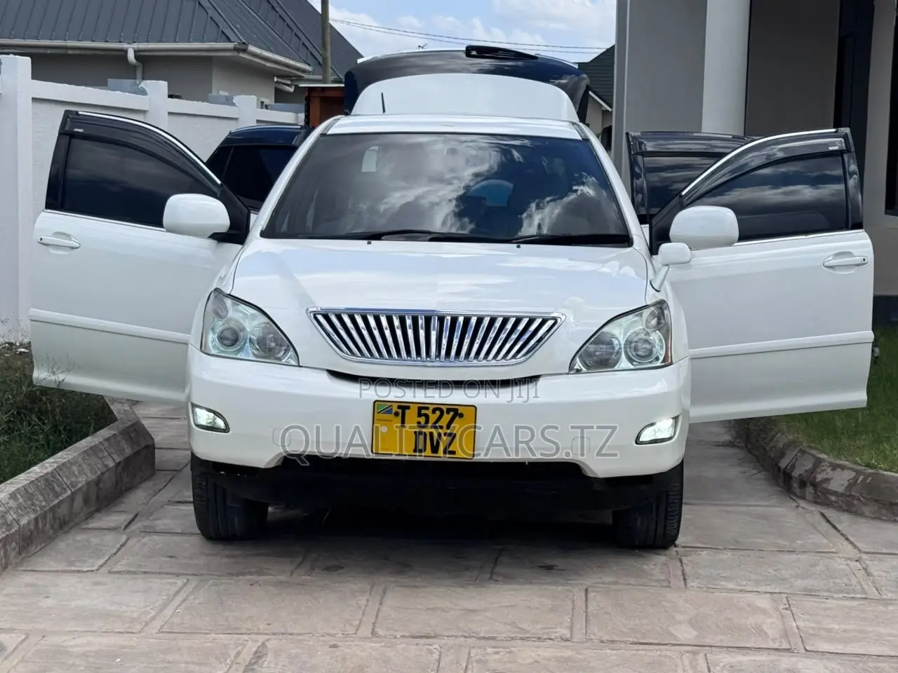 Toyota Harrier 2005 White
