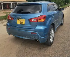 Mitsubishi RVR 2.0 2011 Blue