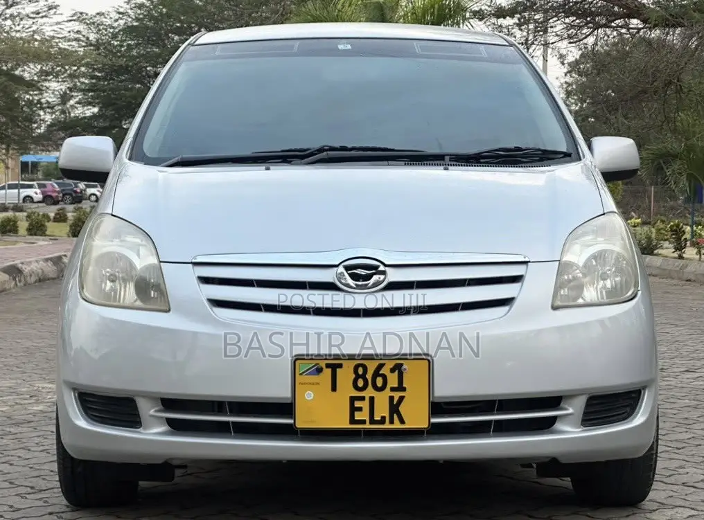 Toyota Corolla Spacio 2004 Silver