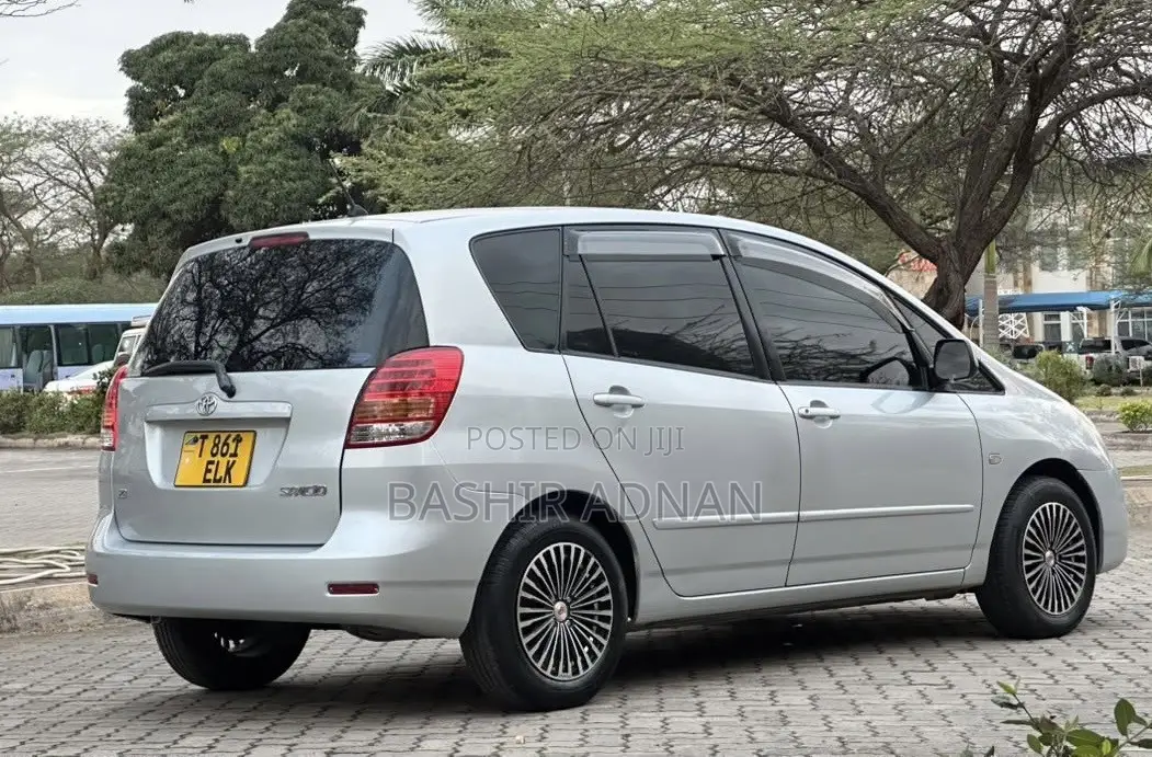 Toyota Corolla Spacio 2004 Silver