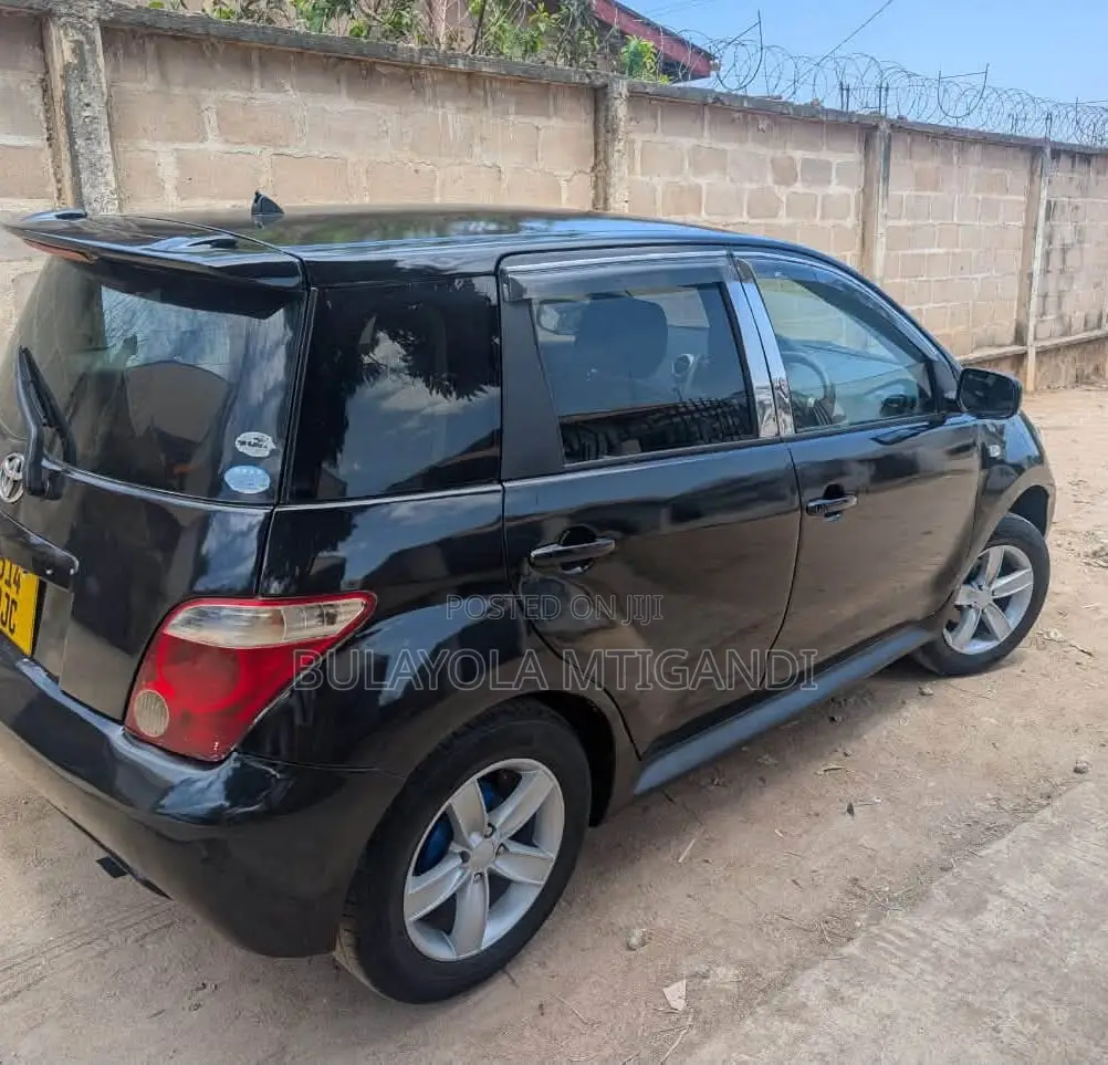 Toyota IST 2006 Black