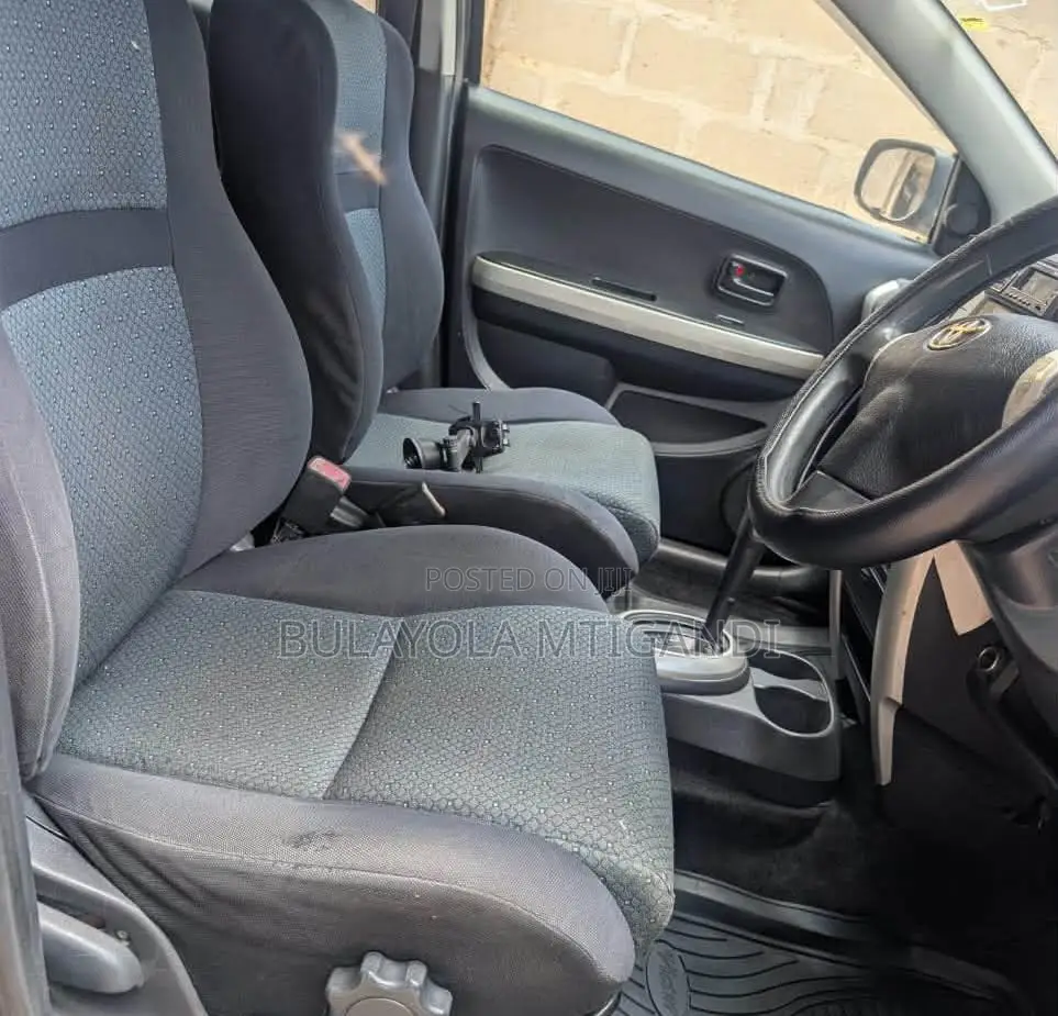 Toyota IST 2006 Black