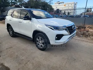 Toyota Fortuner 2020 White