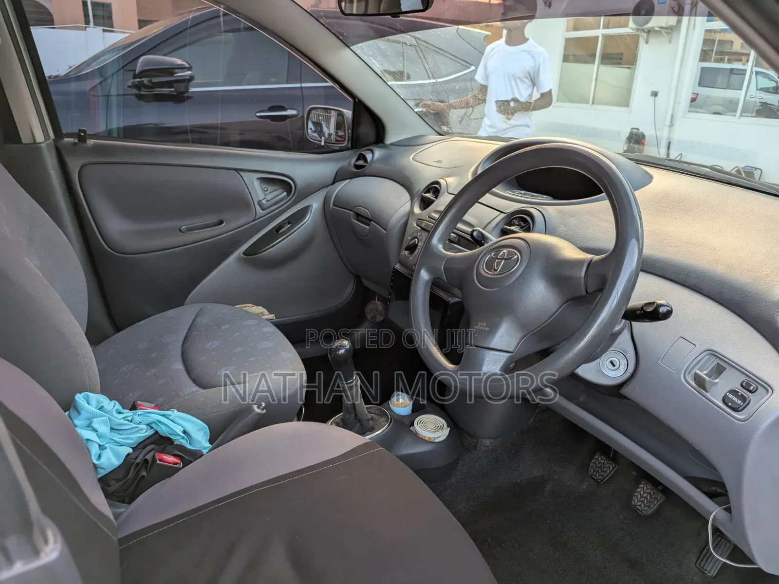 Toyota Vitz 2002 Beige