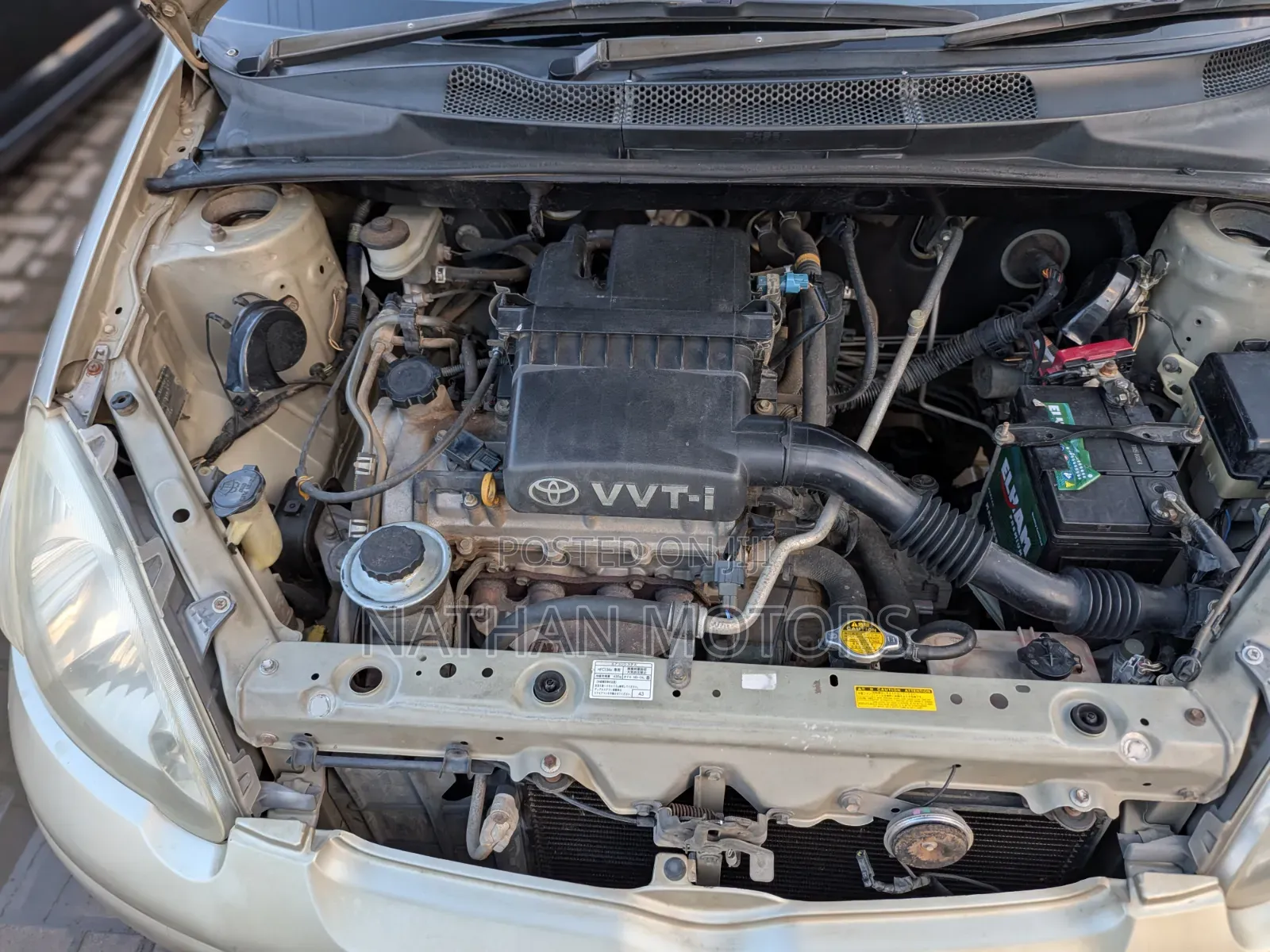 Toyota Vitz 2002 Beige