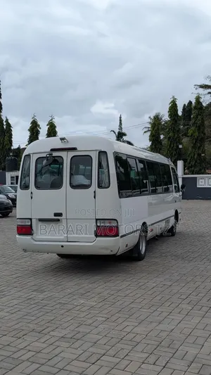Toyota Coaster 2007 White