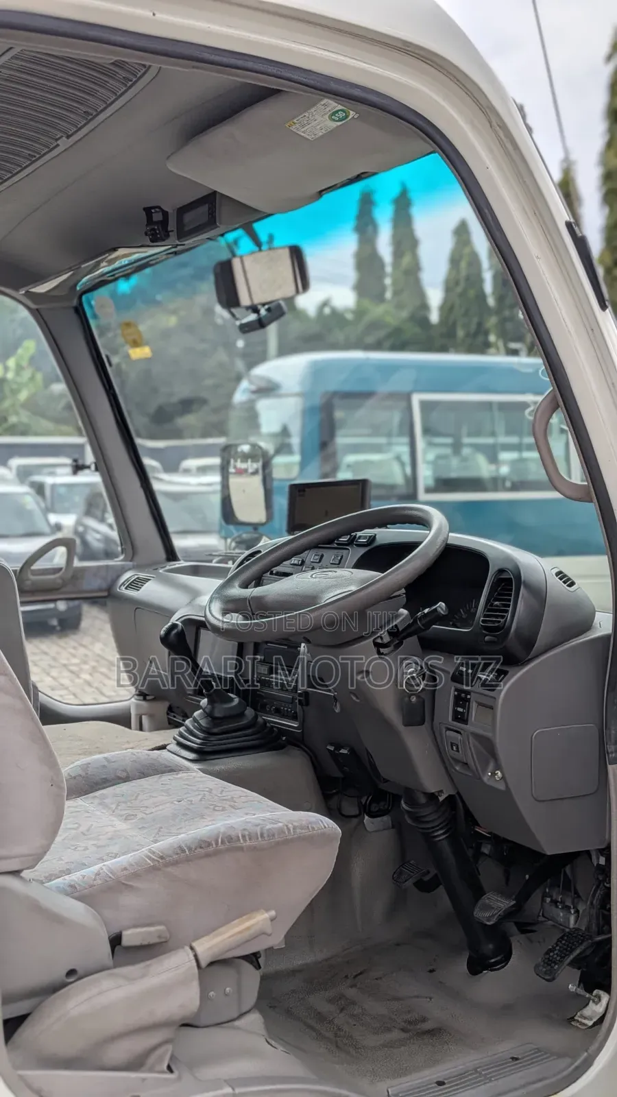 Toyota Coaster 2007 White