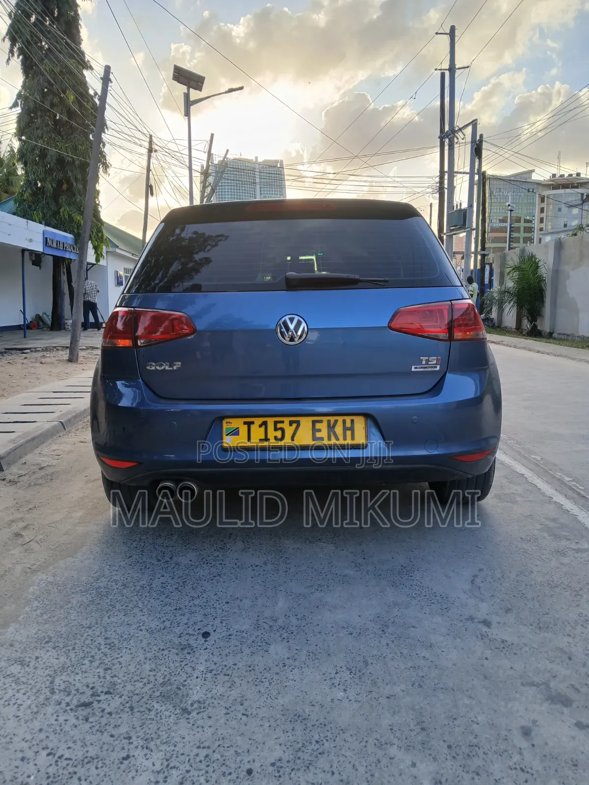 Volkswagen Golf 2014 Blue