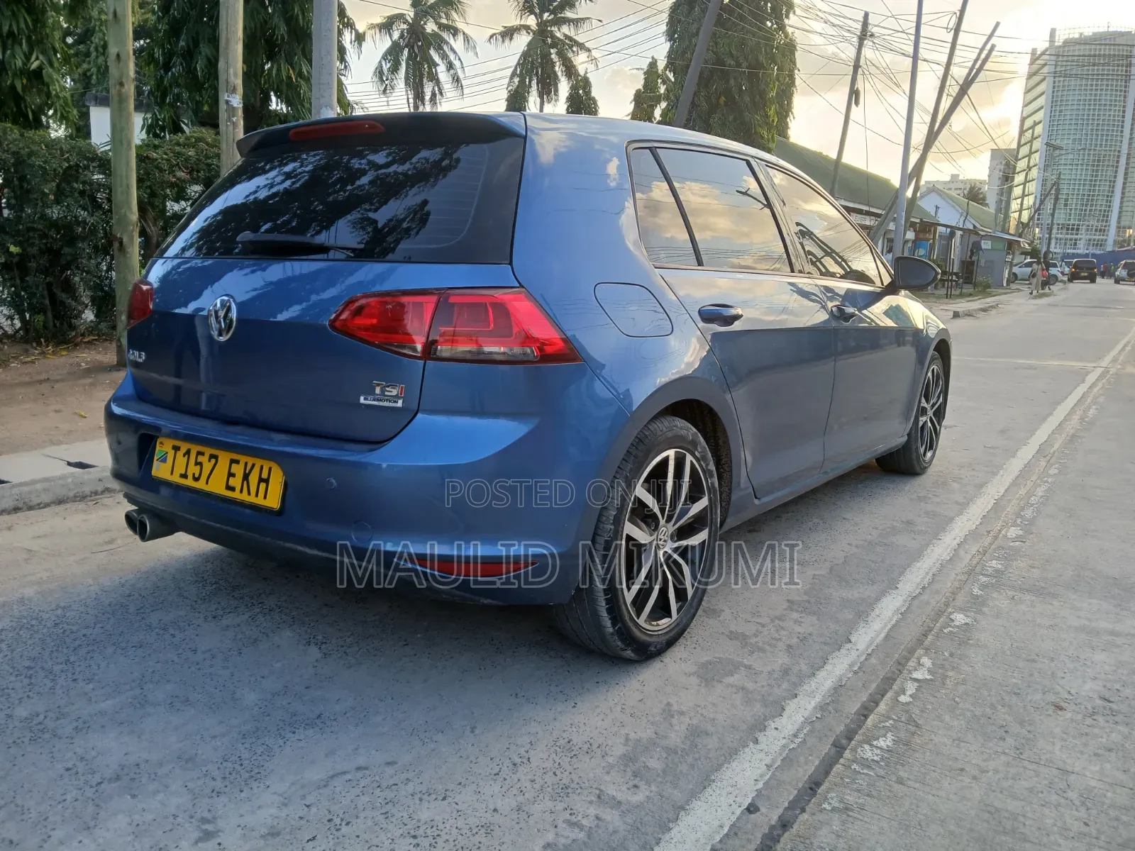 Volkswagen Golf 2014 Blue
