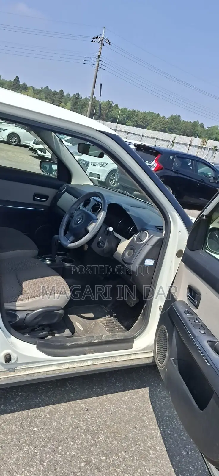 Mazda Verisa 2011 White