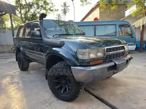 Toyota Land Cruiser 90 1997