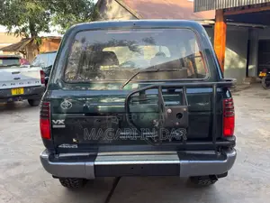 Toyota Land Cruiser 90 1997