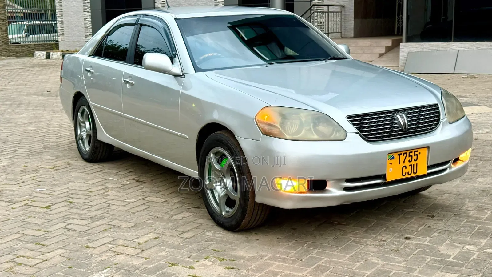 Toyota Mark II 2002 Silver