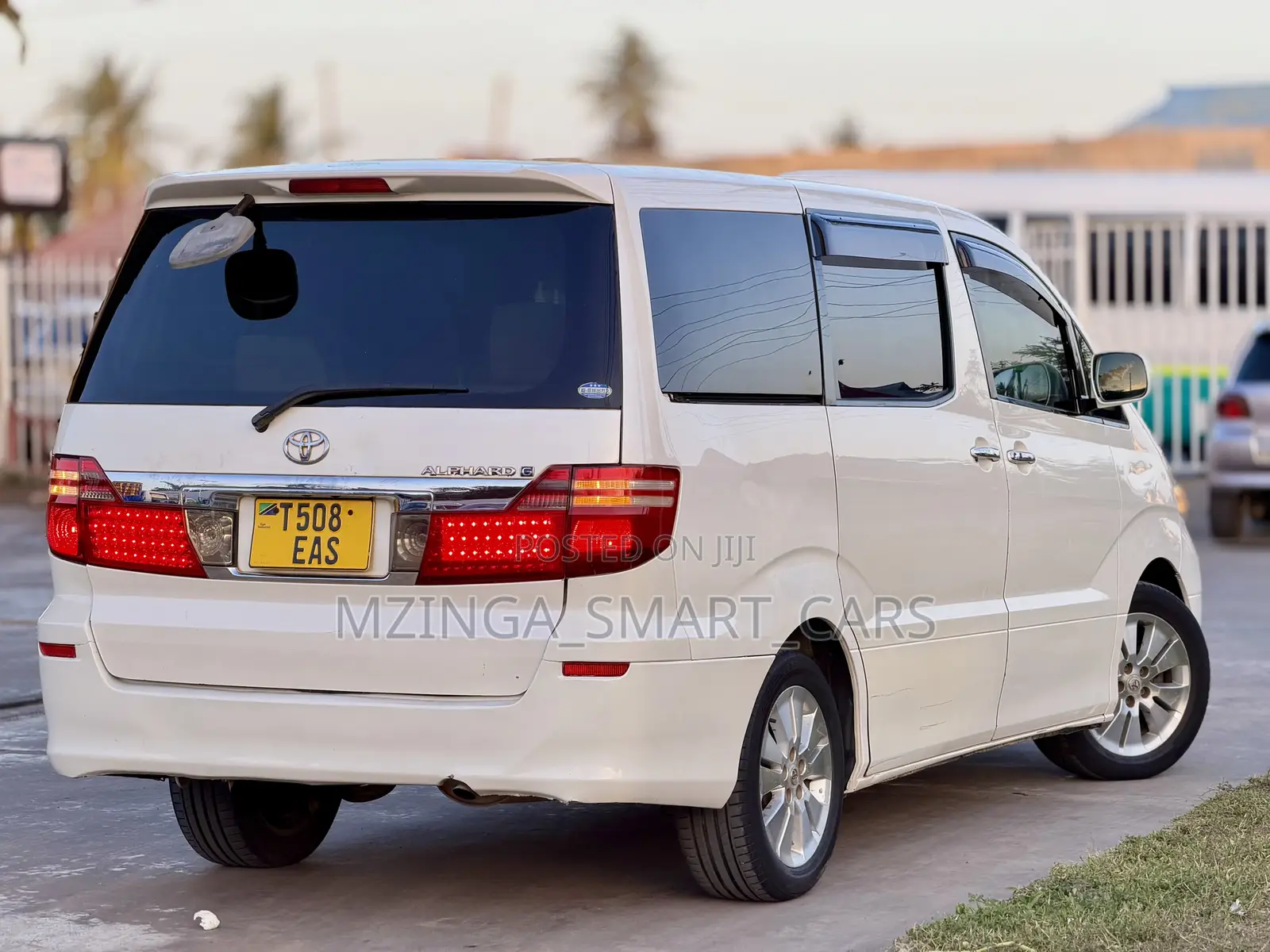 Toyota Alphard 2006