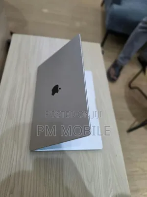 Laptop Apple MacBook Pro 2021 M1 Max 64GB Apple M1 Max SSD 2T