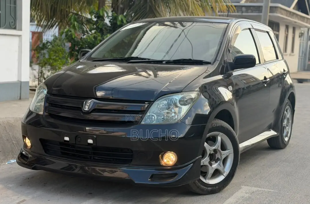 Toyota IST 2006 Black