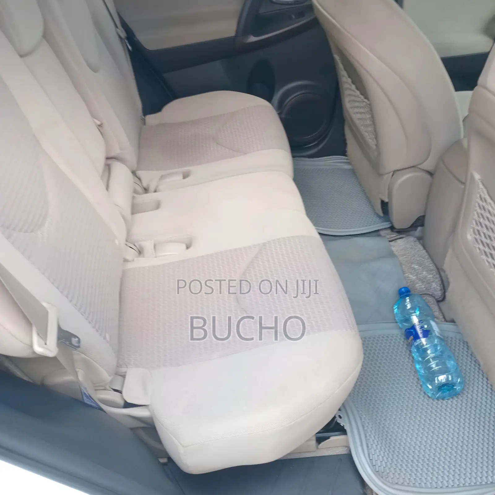 Toyota Vanguard 2010 White