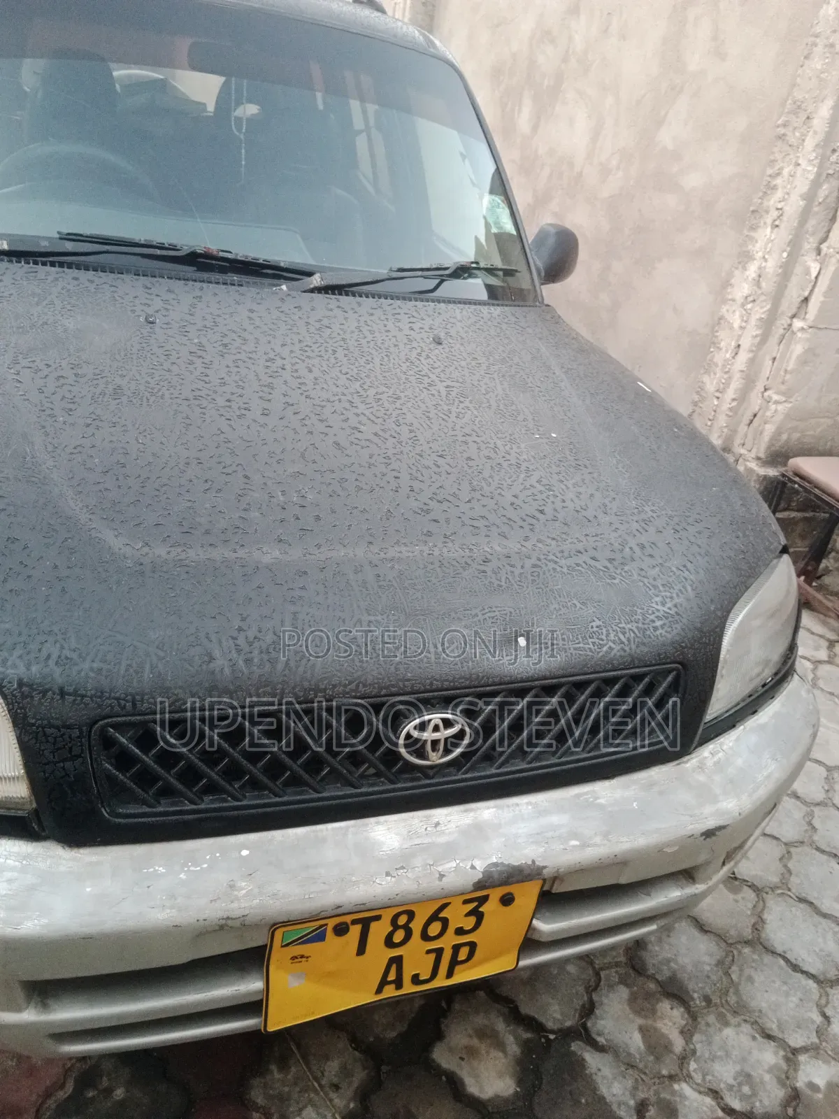 Toyota RAV4 Base FWD 1996 Black