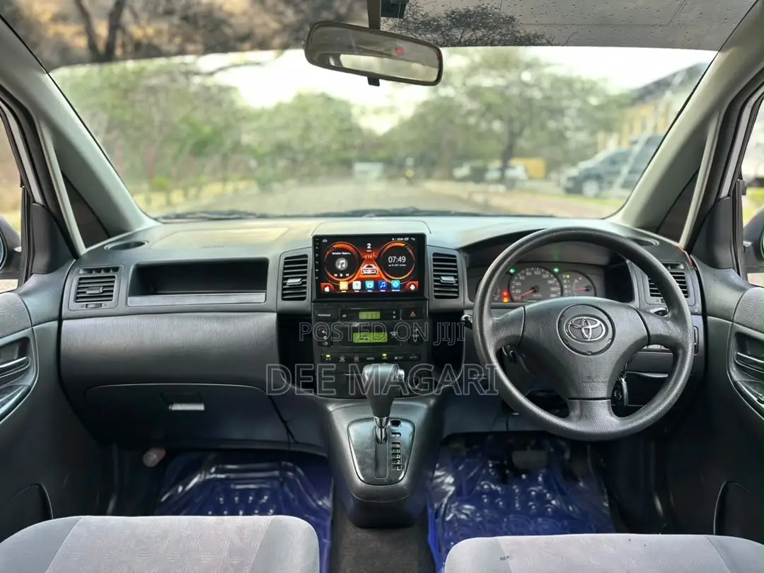 Toyota Corolla Spacio 2004 Silver