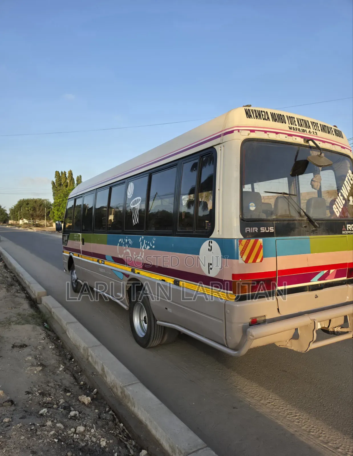 Mitsubishi Fuso Rosa 1993 Beige