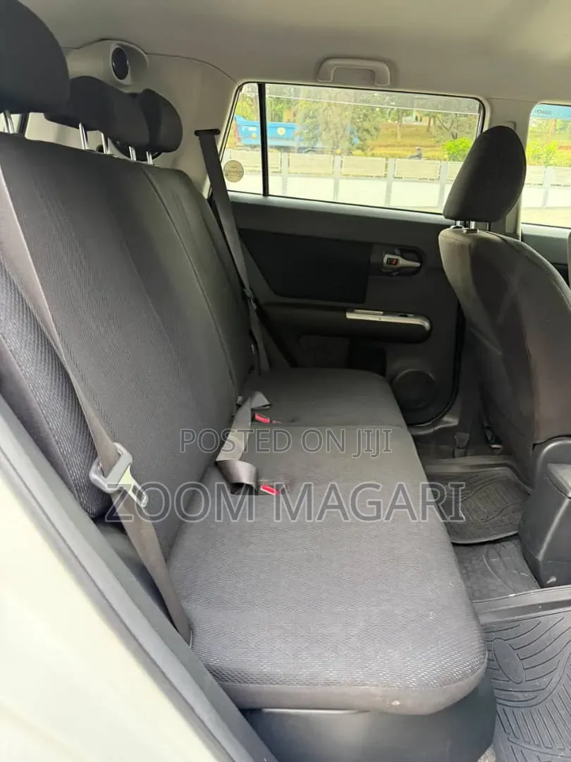 Toyota Corolla Rumion 2008 White