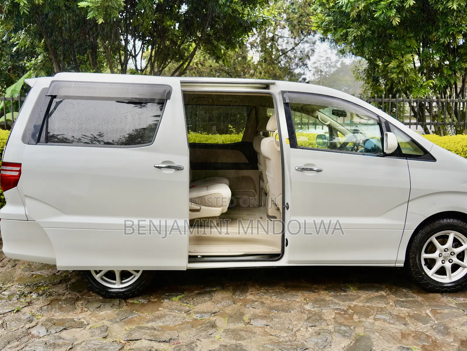 Toyota Alphard 2005 White