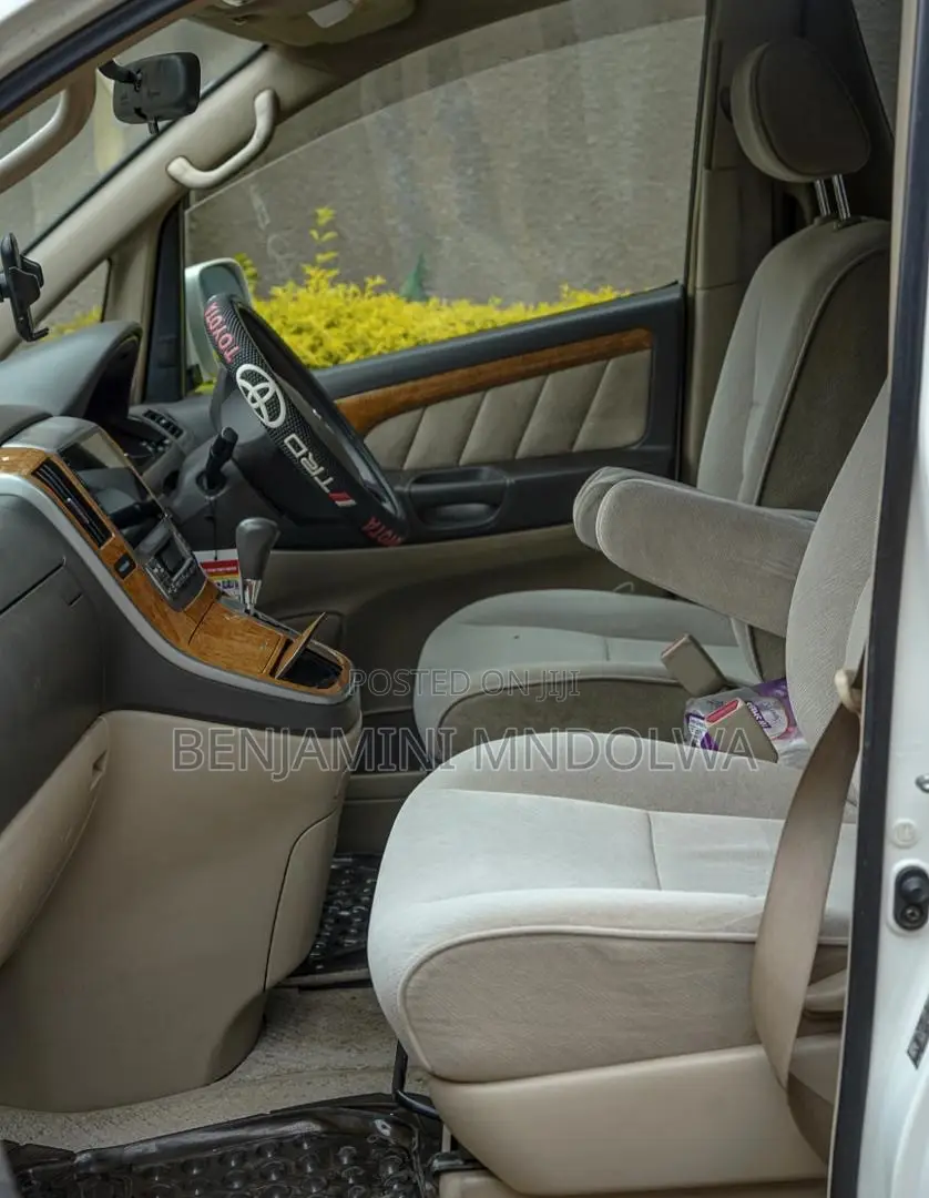 Toyota Alphard 2005 White