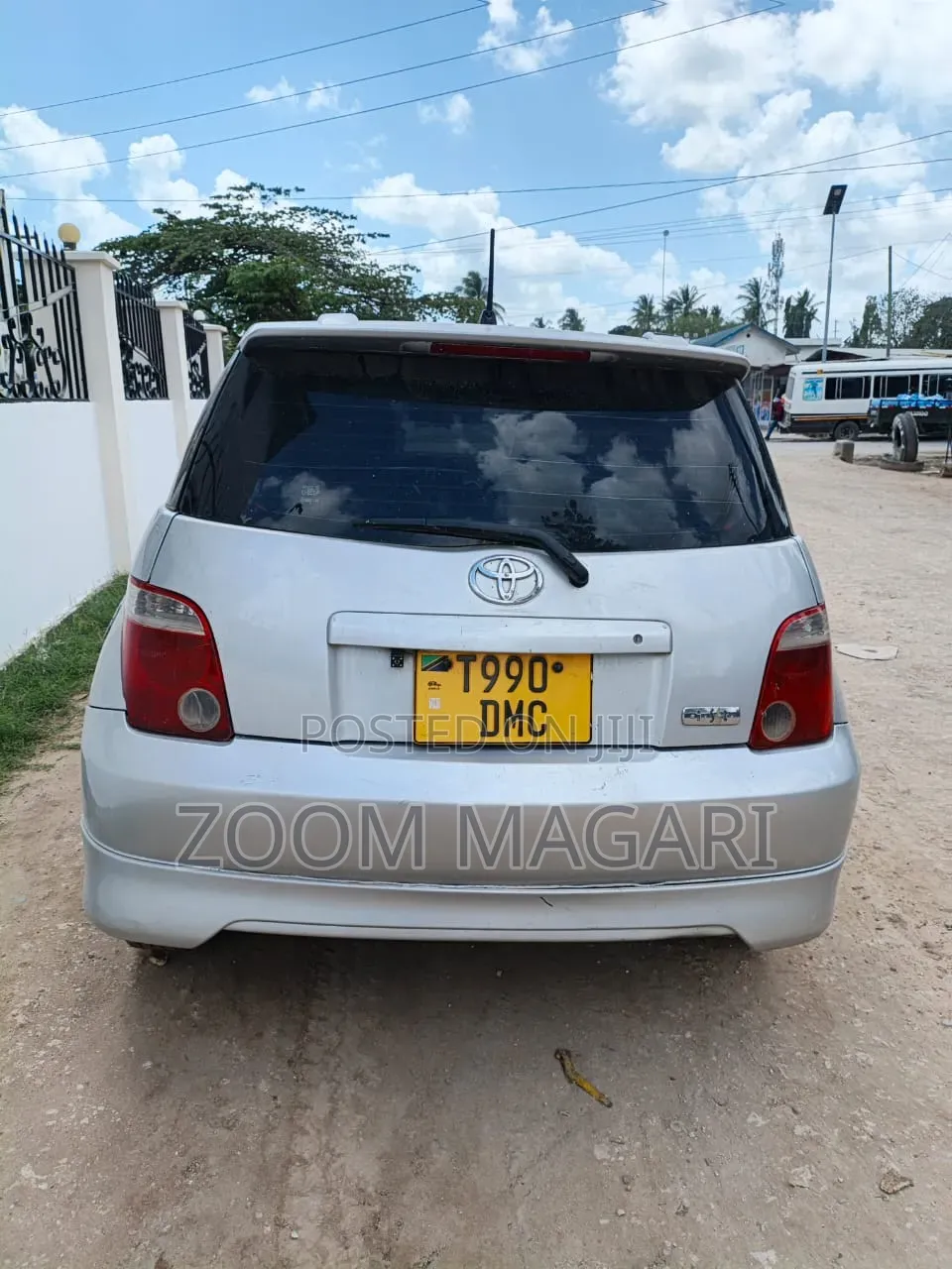Toyota IST 2003 Silver