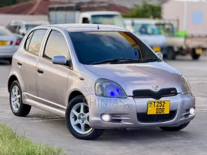 Toyota Vitz 2004