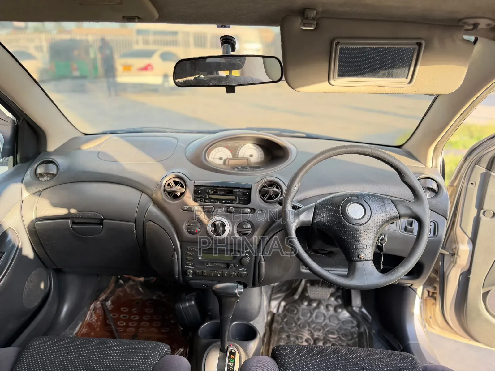 Toyota Vitz 2004