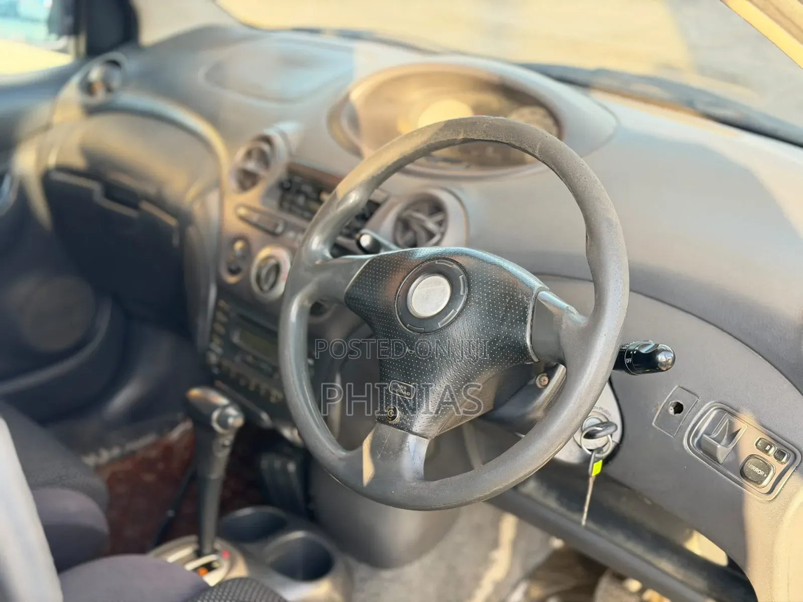 Toyota Vitz 2004