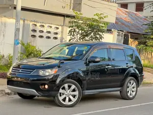 Mitsubishi Outlander 2011 Black